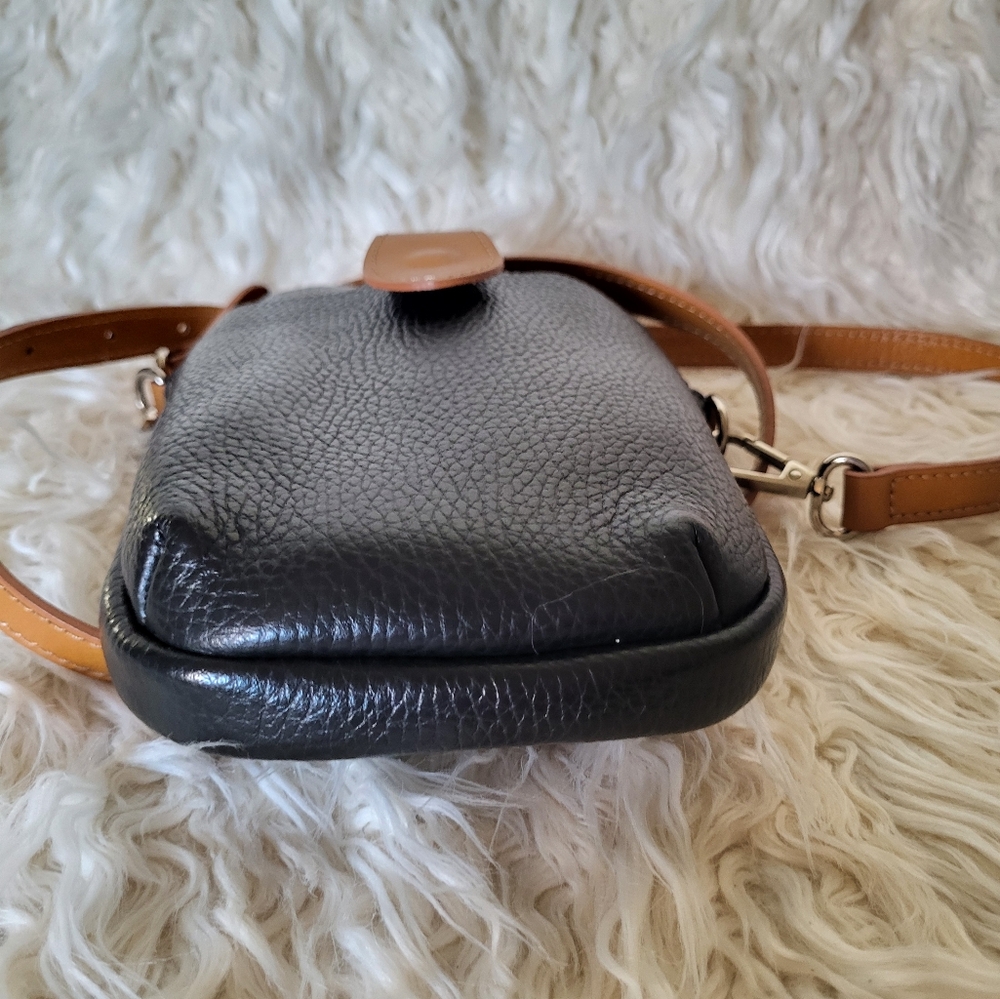 Divina Firenze Crossbody Italian Made Leather Black and Tan Small Bag - Picture 7 of 16